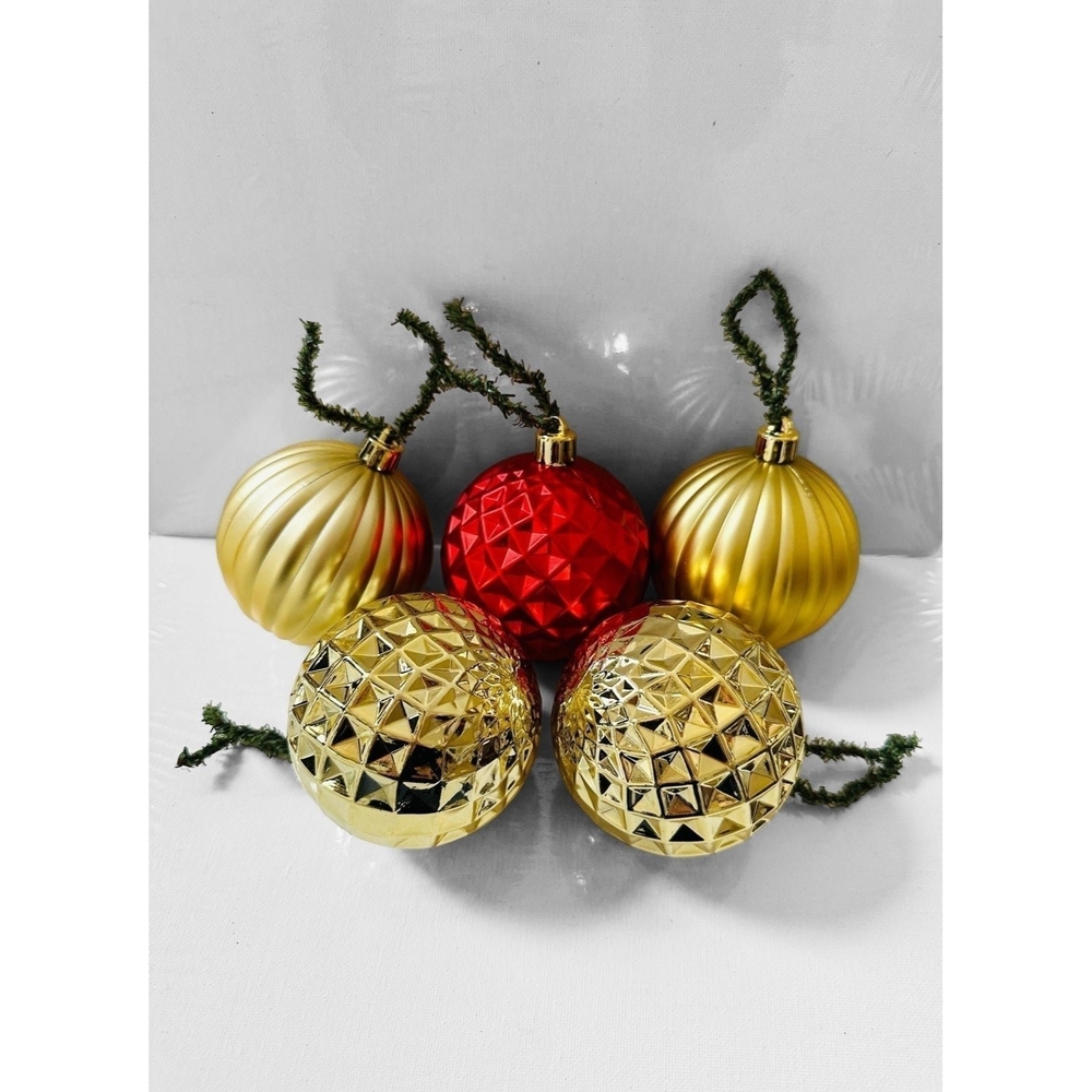 Set of 5 Christmas Ornaments Red Gold Geometric Pattern Ball 4.5” Holiday Decor